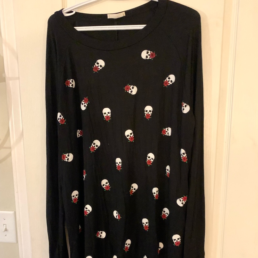 Blumin Black & Red Rose Skull Long Sleeve Tunic
